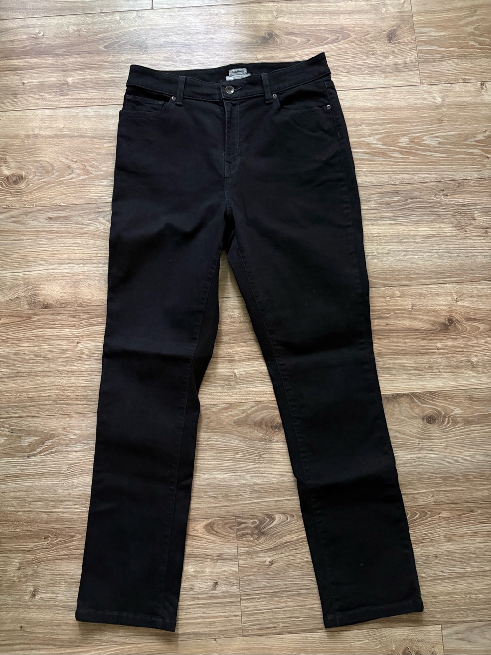 L.L. Bean Women's Classic Fit Black Straight-Leg Jeans